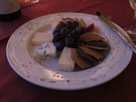 renvyle-house-irish-cheese-plate renvyle-house-irish-cheese-plate