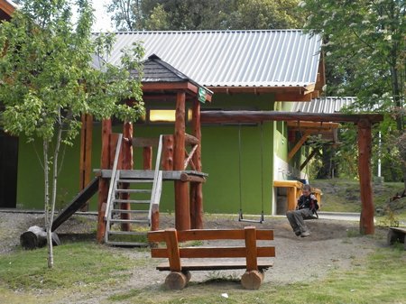camping-unquehue-playground-argentina
