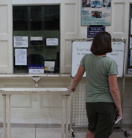 singapore-train-station-computer-failure