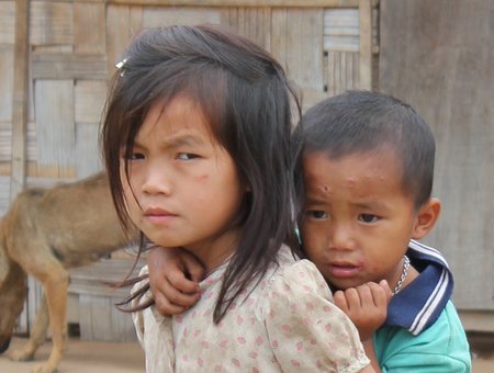 bokeo-laos-village-girl