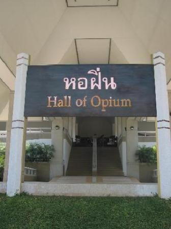 sop-ruak-hall-of-opium