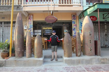 laos-phonsavan-bomb-shells