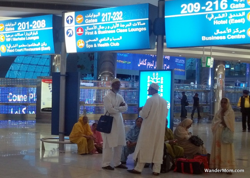 dubai-airport-people